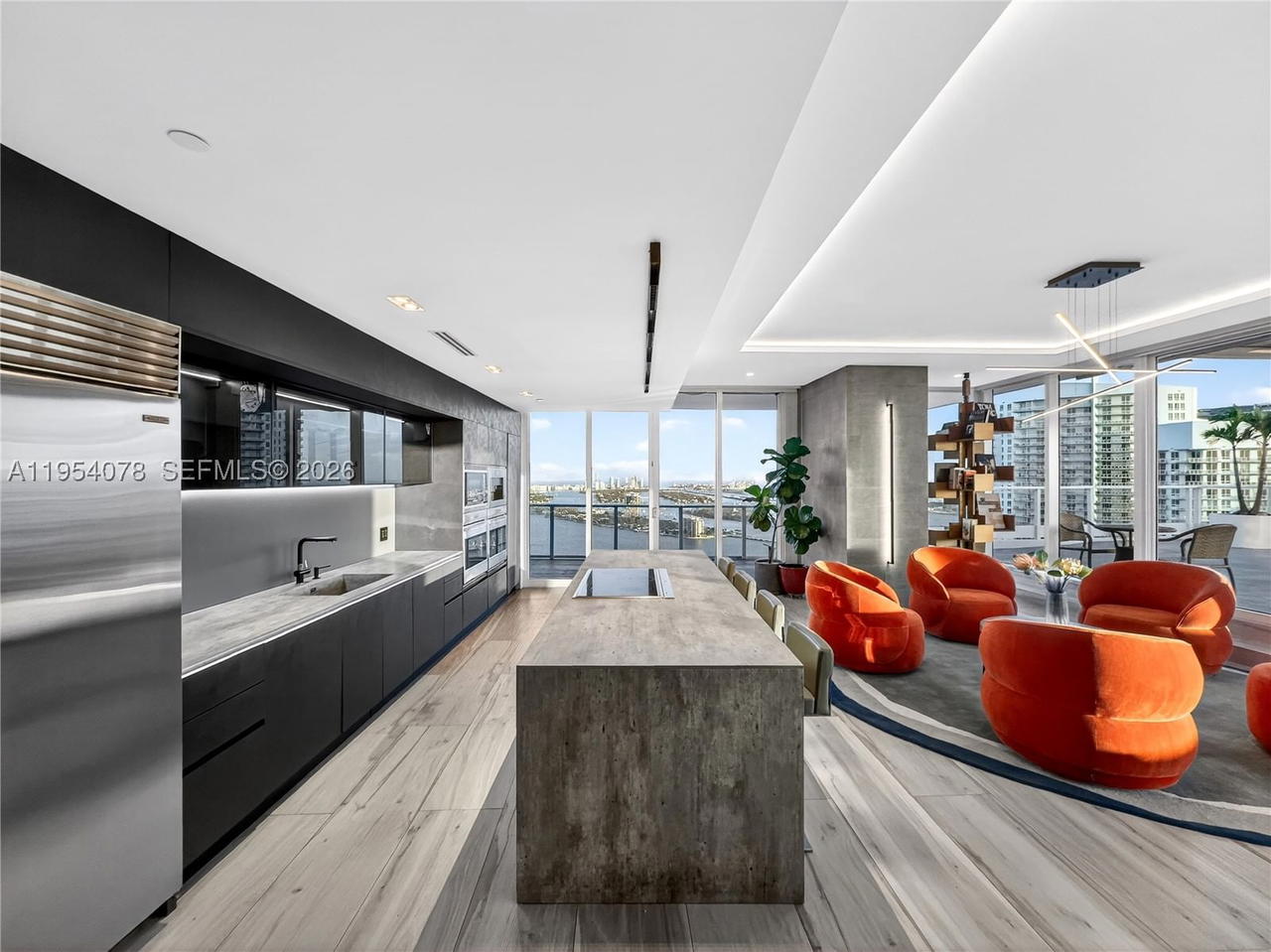 Real estate property located at 2020 Bayshore Dr PH-4104, Miami-dade, Paramount Bay Condo, Miami, FL