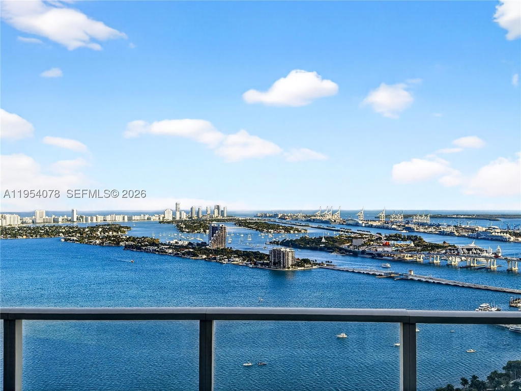 Real estate property located at 2020 Bayshore Dr PH-4104, Miami-dade, Paramount Bay Condo, Miami, FL