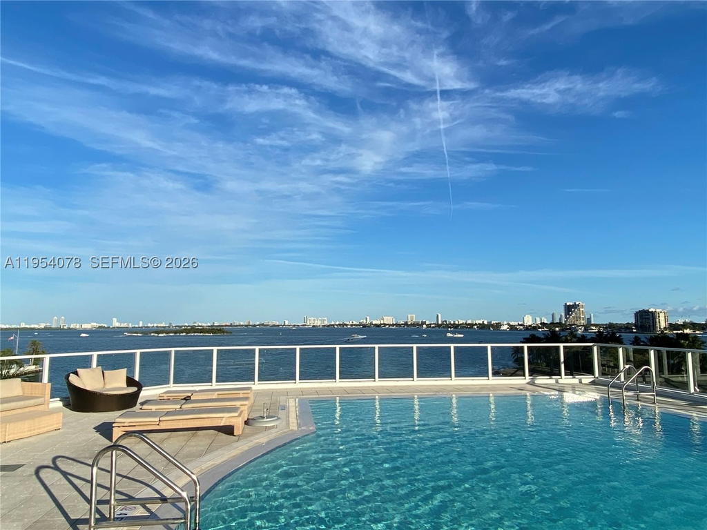 Real estate property located at 2020 Bayshore Dr PH-4104, Miami-dade, Paramount Bay Condo, Miami, FL