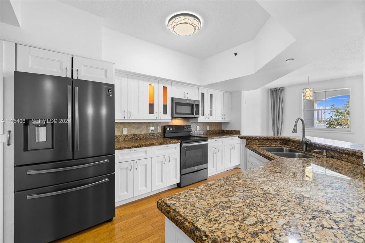 Real estate property located at 3255 184th St #12306, Miami-dade, Village By The Bay Condo, Aventura, FL