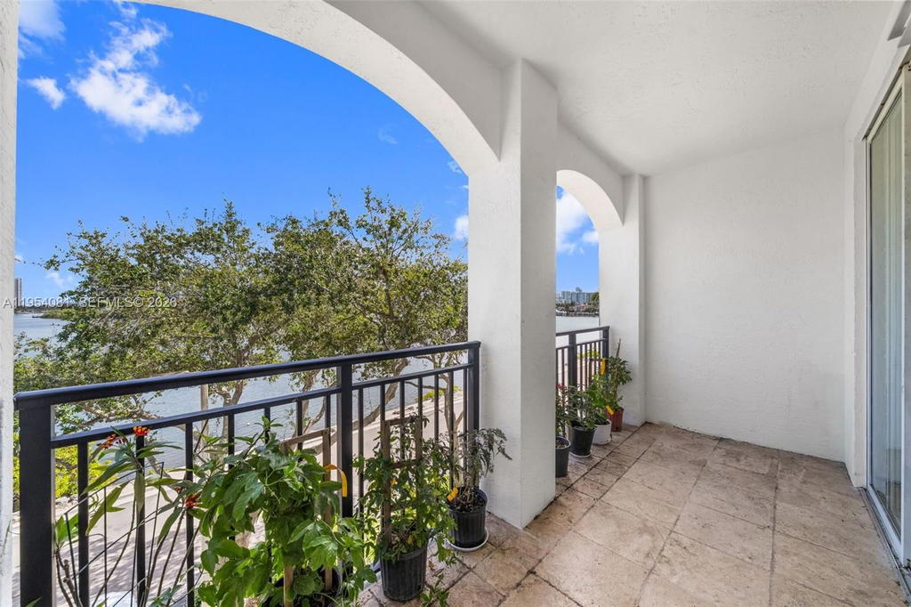 Real estate property located at 3255 184th St #12306, Miami-dade, Village By The Bay Condo, Aventura, FL