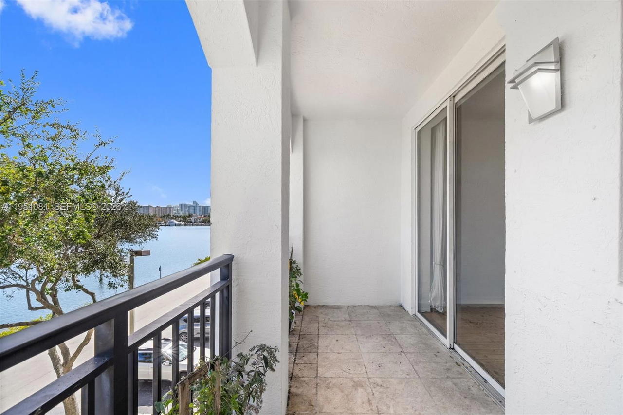 Real estate property located at 3255 184th St #12306, Miami-dade, Village By The Bay Condo, Aventura, FL