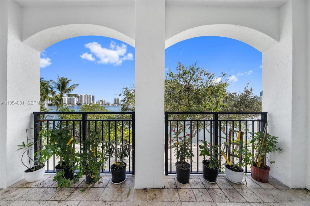 Real estate property located at 3255 184th St #12306, Miami-dade, Village By The Bay Condo, Aventura, FL