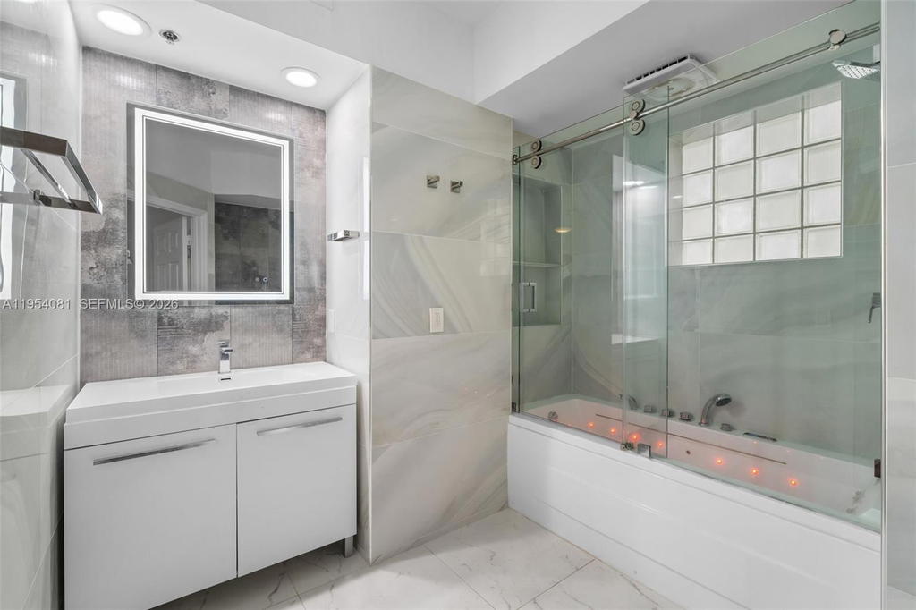 Real estate property located at 3255 184th St #12306, Miami-dade, Village By The Bay Condo, Aventura, FL