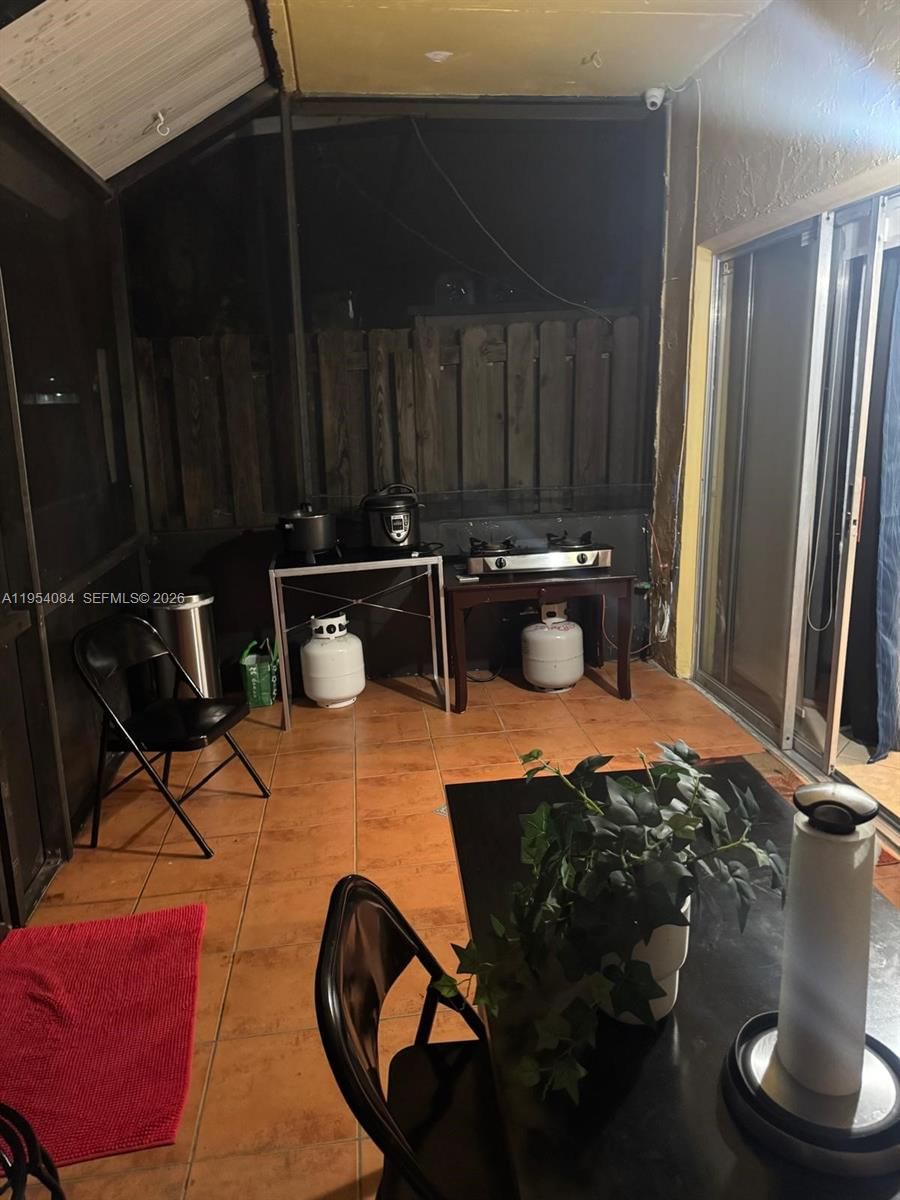 Real estate property located at 8370 154th Ave #9, Miami-dade, Centre Court Condo, Miami, FL