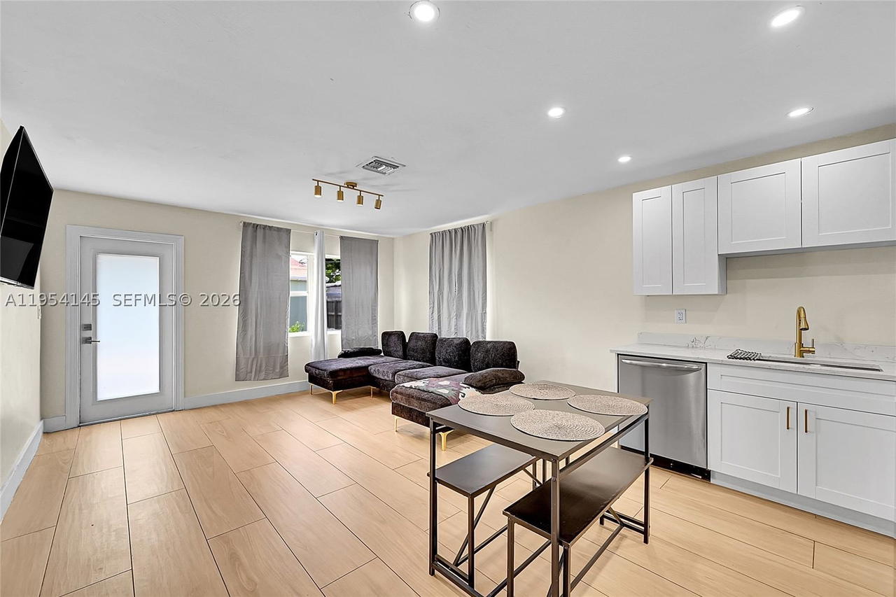 Real estate property located at 1520 3rd Ave, Broward, Progresso, Fort Lauderdale, FL