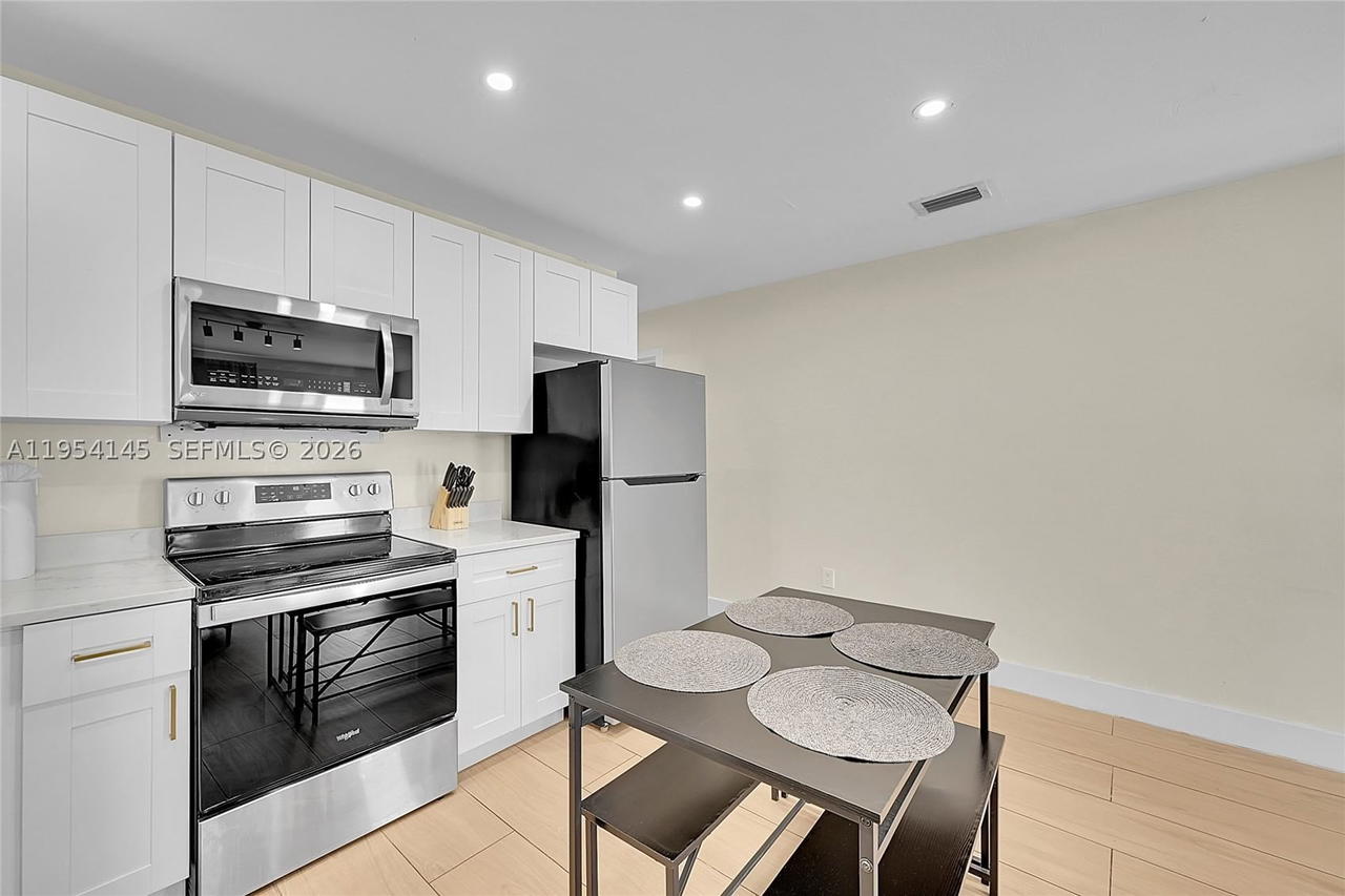 Real estate property located at 1520 3rd Ave, Broward, Progresso, Fort Lauderdale, FL