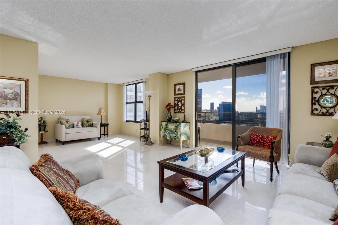 Real estate property located at 2500 PARKVIEW DR #2315, Broward, Olympus Condo, Hallandale Beach, FL
