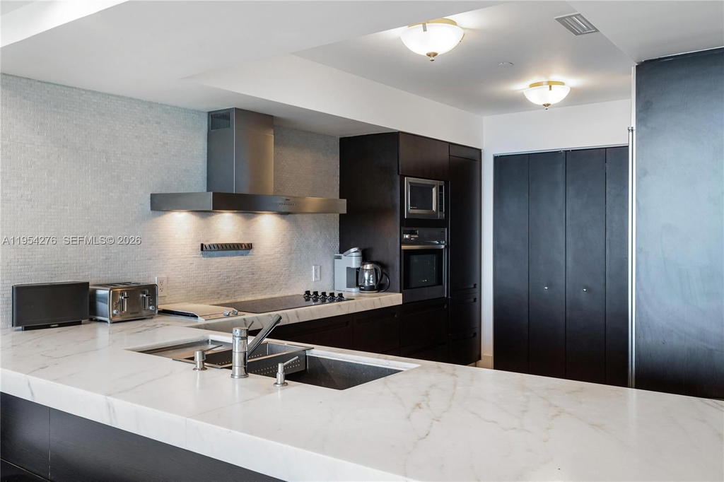 Real estate property located at 1331 Brickell Bay Dr #1703, Miami-dade, Jade Residences At Bricke, Miami, FL