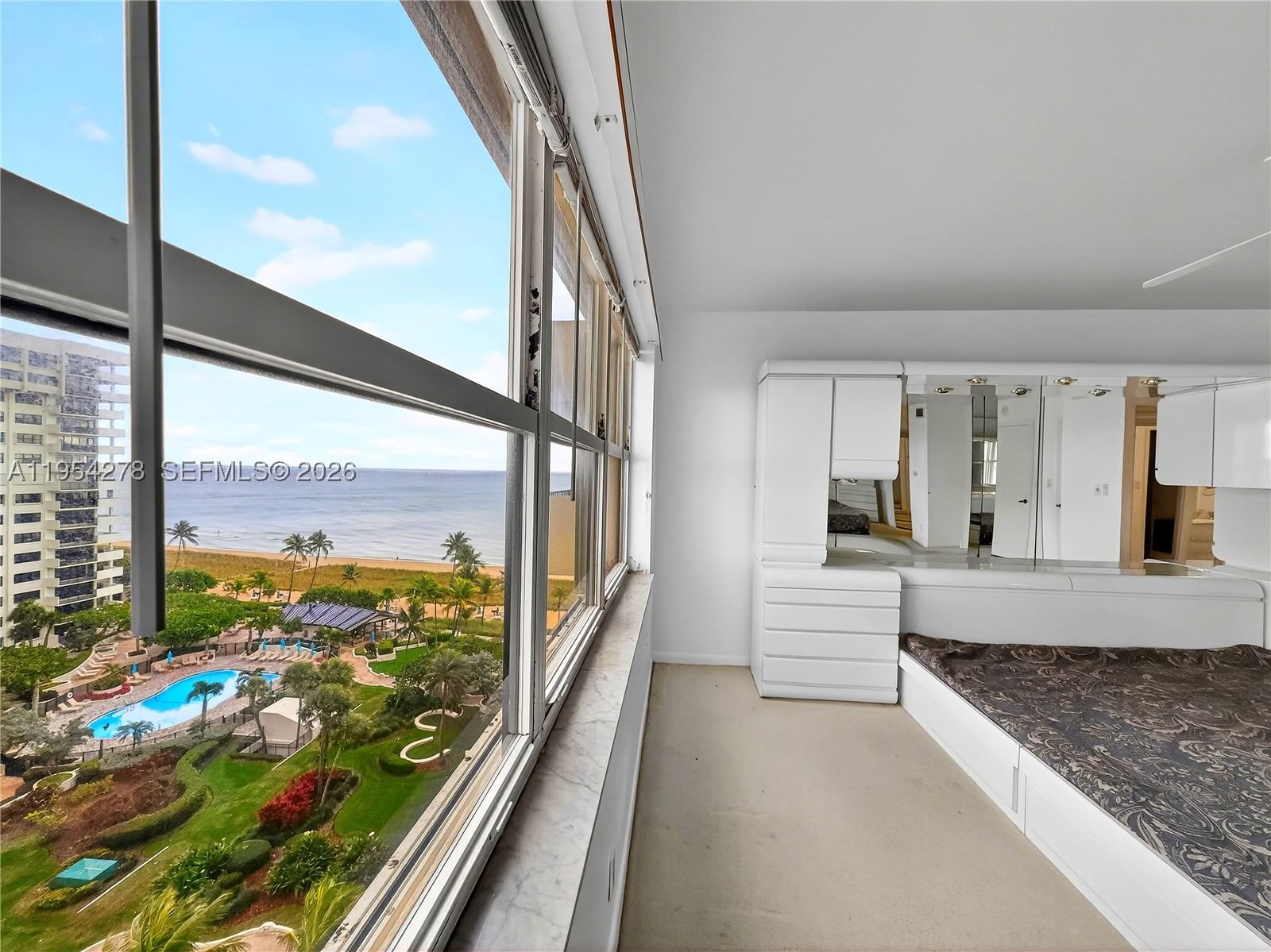 Real estate property located at 5000 Ocean Blvd #1006, Broward, Sea Ranch Club B Condo, Lauderdale By The Sea, FL