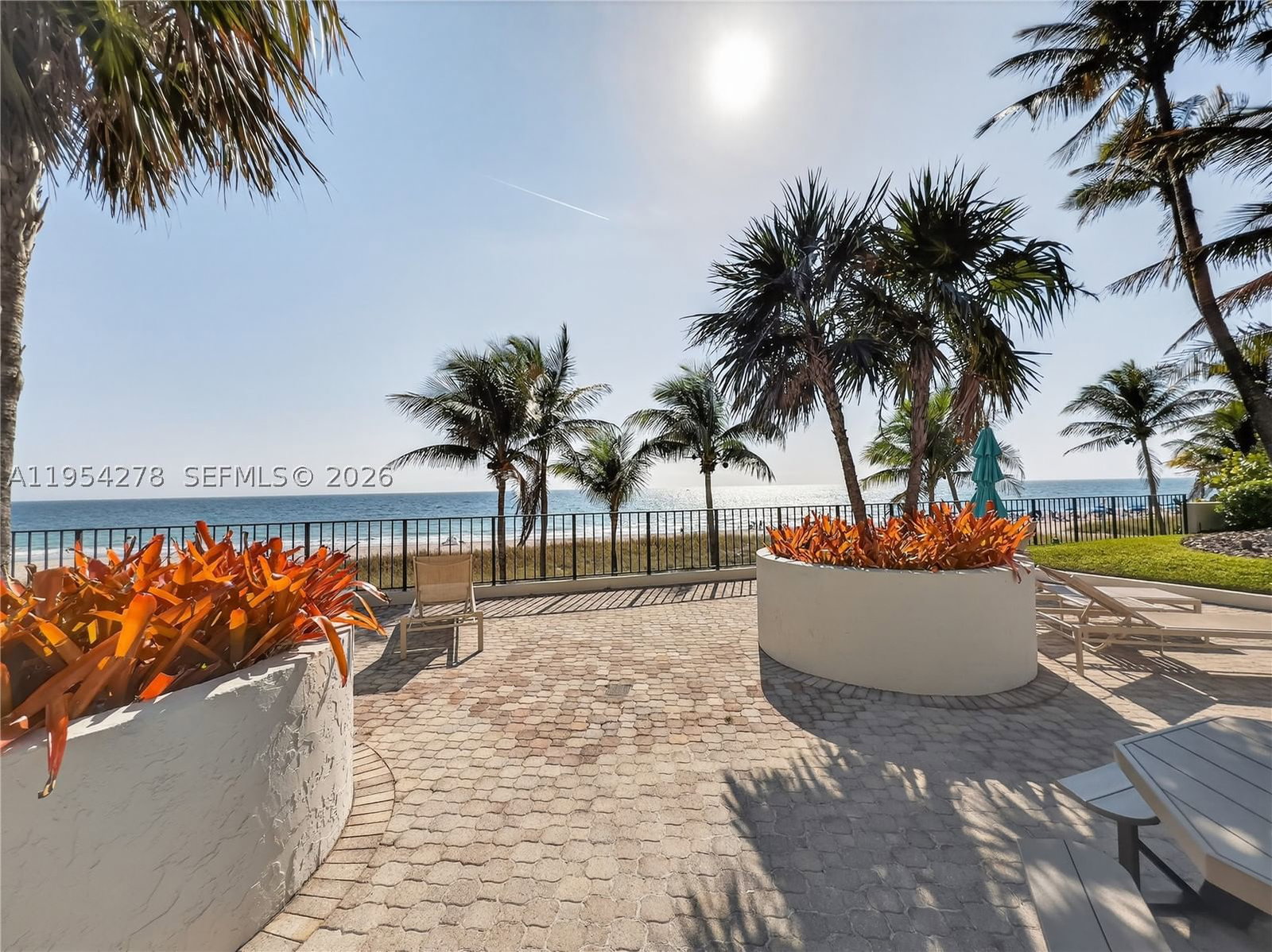 Real estate property located at 5000 Ocean Blvd #1006, Broward, Sea Ranch Club B Condo, Lauderdale By The Sea, FL