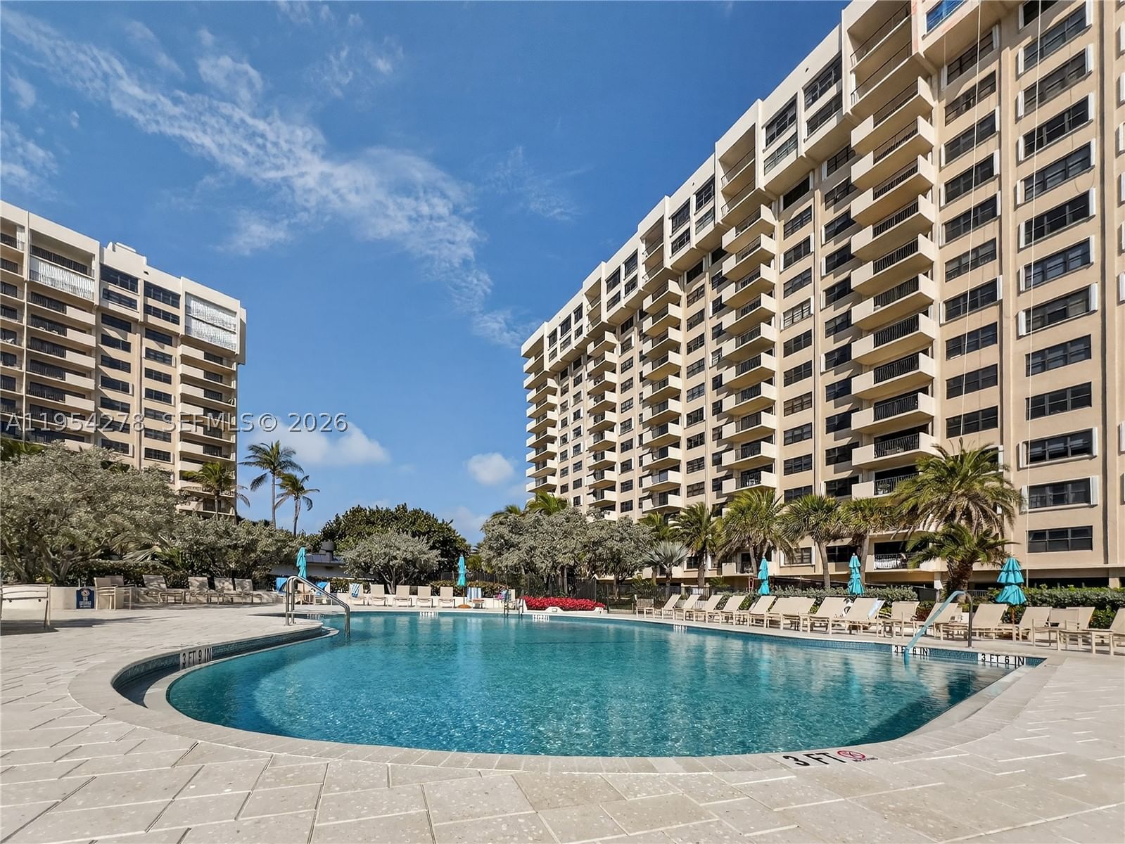 Real estate property located at 5000 Ocean Blvd #1006, Broward, Sea Ranch Club B Condo, Lauderdale By The Sea, FL