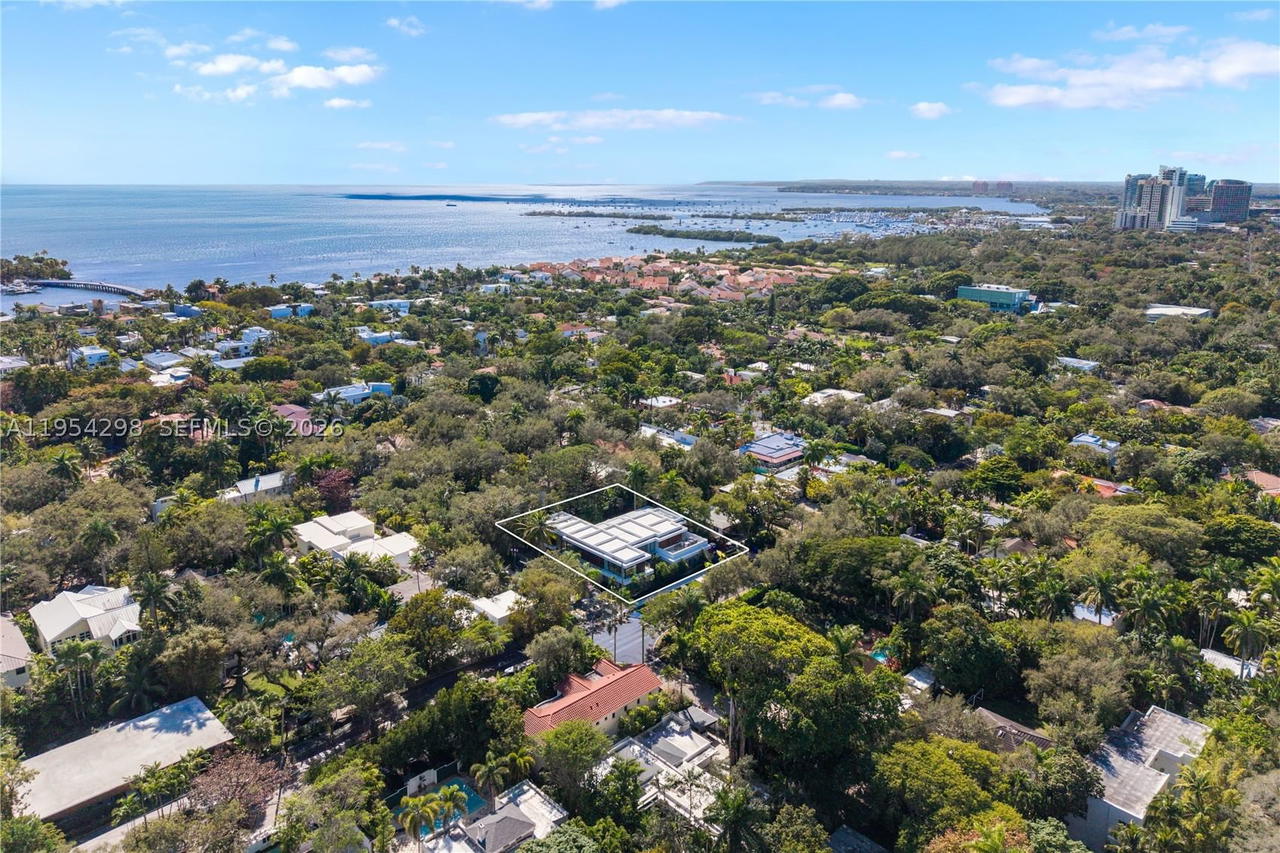Real estate property located at 3210 Coacoochee St, Miami-dade, Sunshine Fruits Co, Miami, FL
