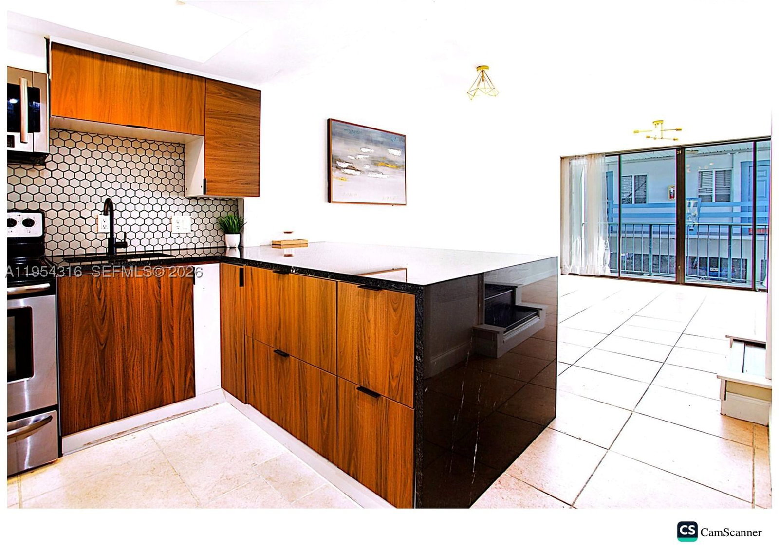 Real estate property located at 1531 15th St #5, Broward, Quarterdeck Condo, Fort Lauderdale, FL