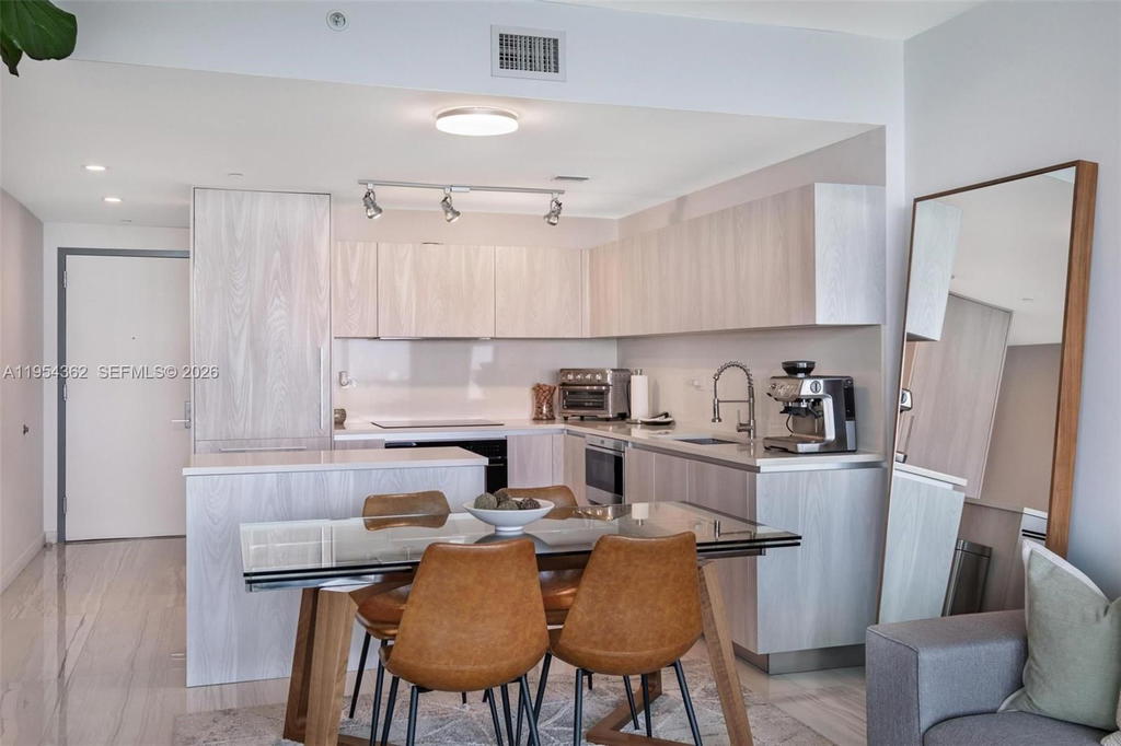 Real estate property located at 3131 7th Ave #3605, Miami-dade, One Paraiso Condo, Miami, FL