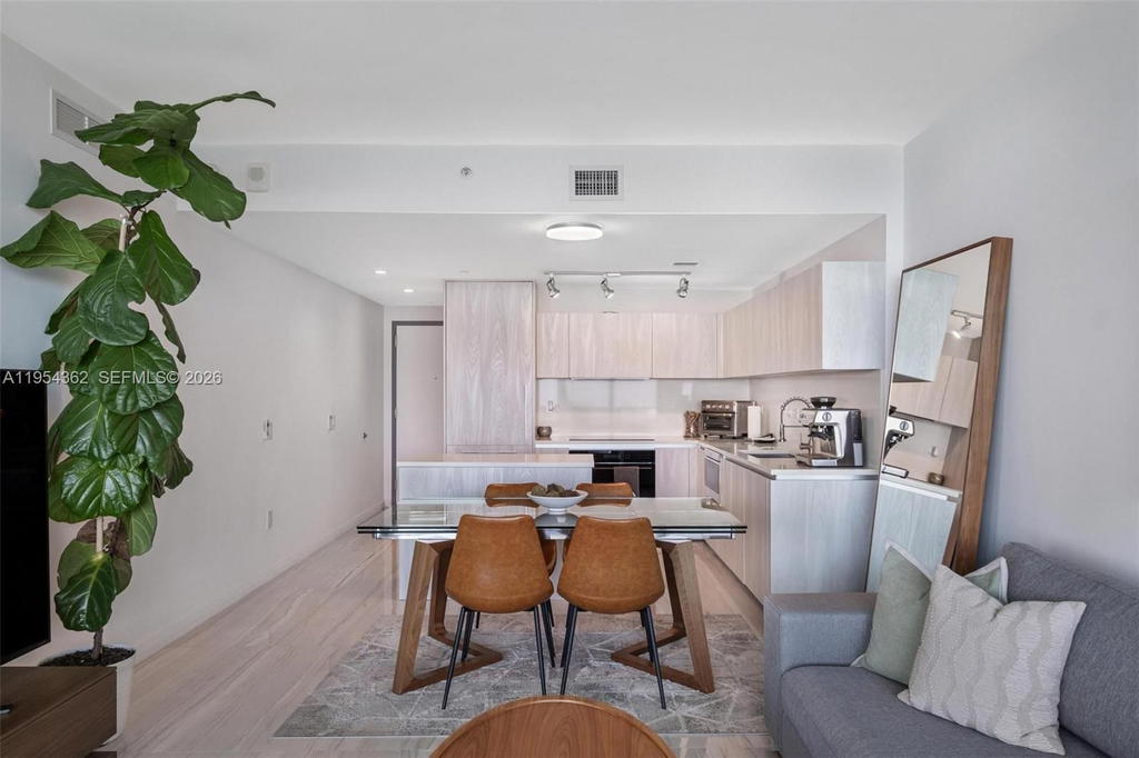 Real estate property located at 3131 7th Ave #3605, Miami-dade, One Paraiso Condo, Miami, FL