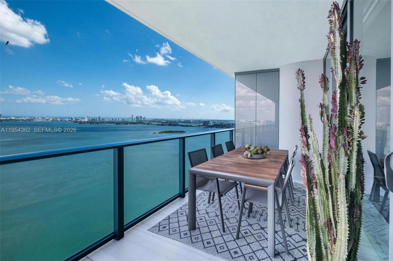 Real estate property located at 3131 7th Ave #3605, Miami-dade, One Paraiso Condo, Miami, FL
