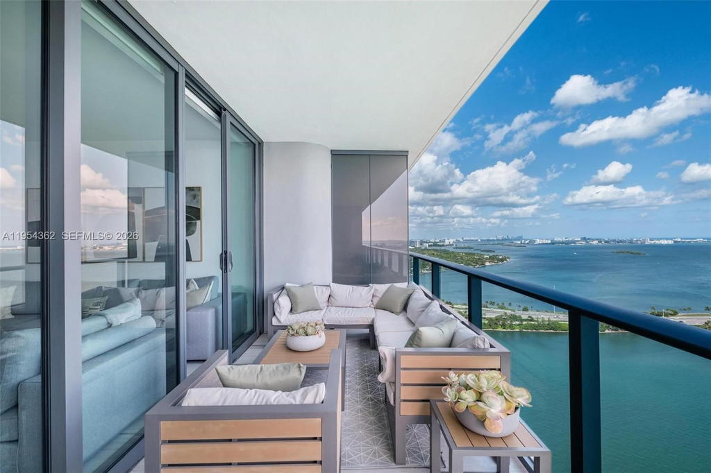 Real estate property located at 3131 7th Ave #3605, Miami-dade, One Paraiso Condo, Miami, FL
