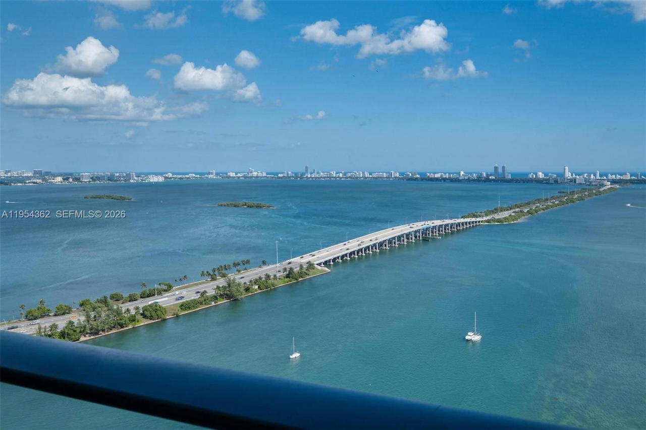 Real estate property located at 3131 7th Ave #3605, Miami-dade, One Paraiso Condo, Miami, FL