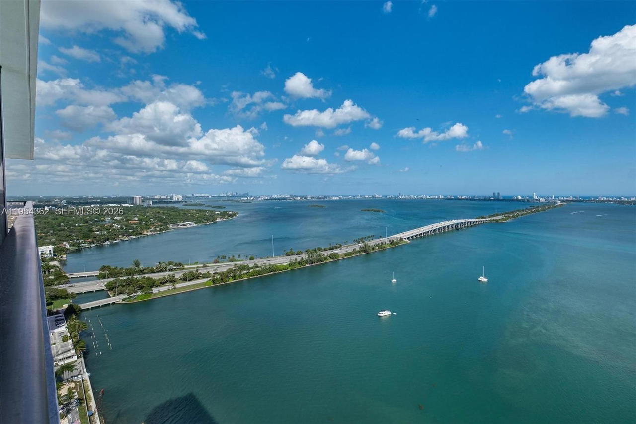 Real estate property located at 3131 7th Ave #3605, Miami-dade, One Paraiso Condo, Miami, FL