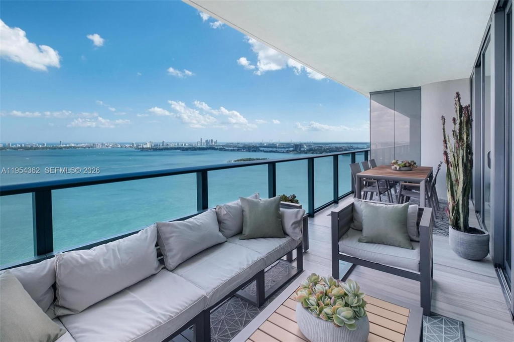 Real estate property located at 3131 7th Ave #3605, Miami-dade, One Paraiso Condo, Miami, FL