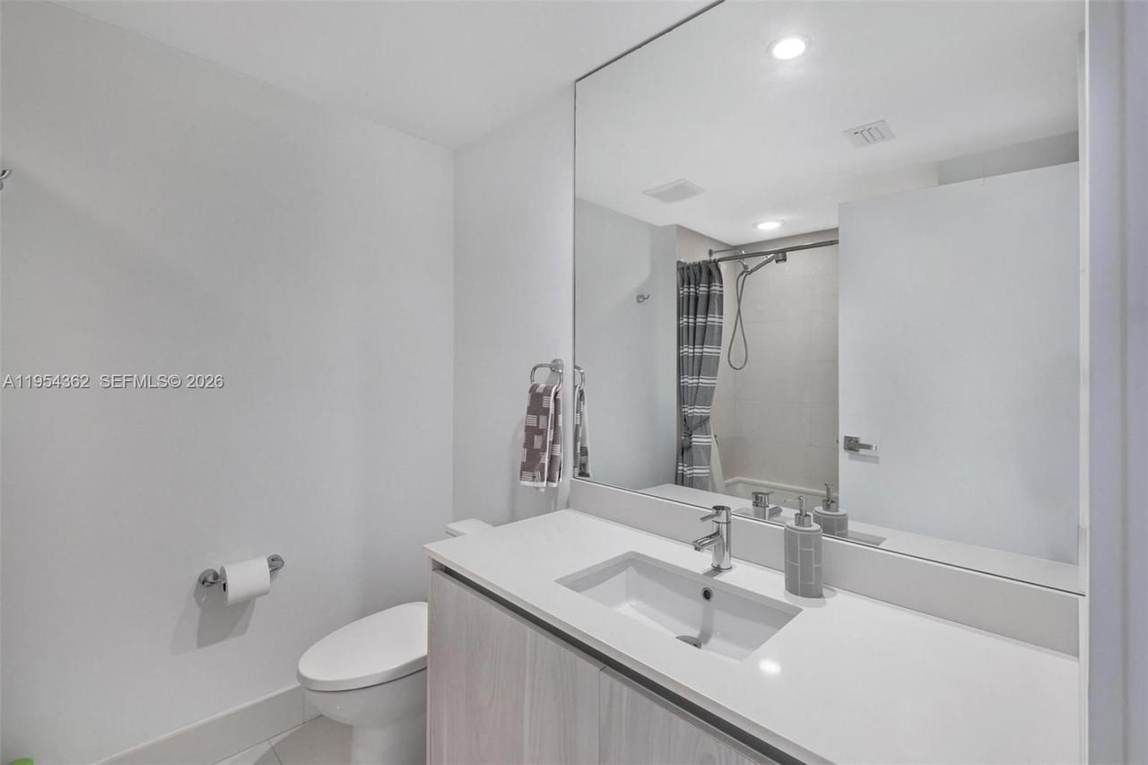 Real estate property located at 3131 7th Ave #3605, Miami-dade, One Paraiso Condo, Miami, FL