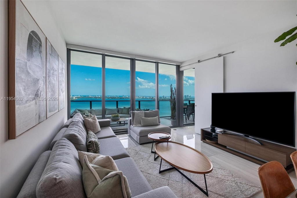 Real estate property located at 3131 7th Ave #3605, Miami-dade, One Paraiso Condo, Miami, FL