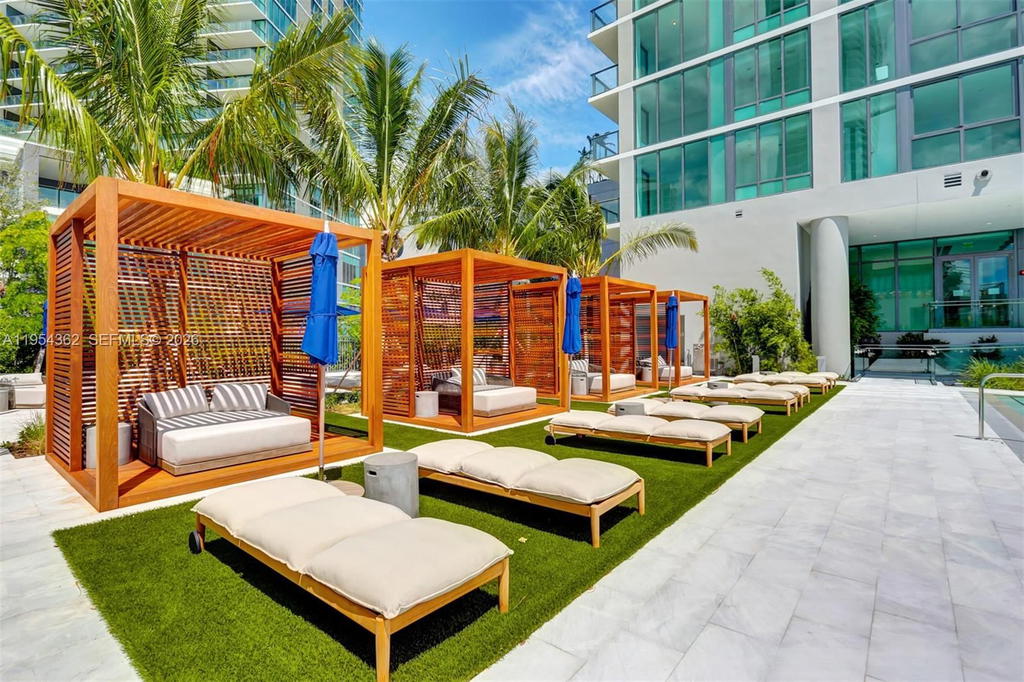 Real estate property located at 3131 7th Ave #3605, Miami-dade, One Paraiso Condo, Miami, FL