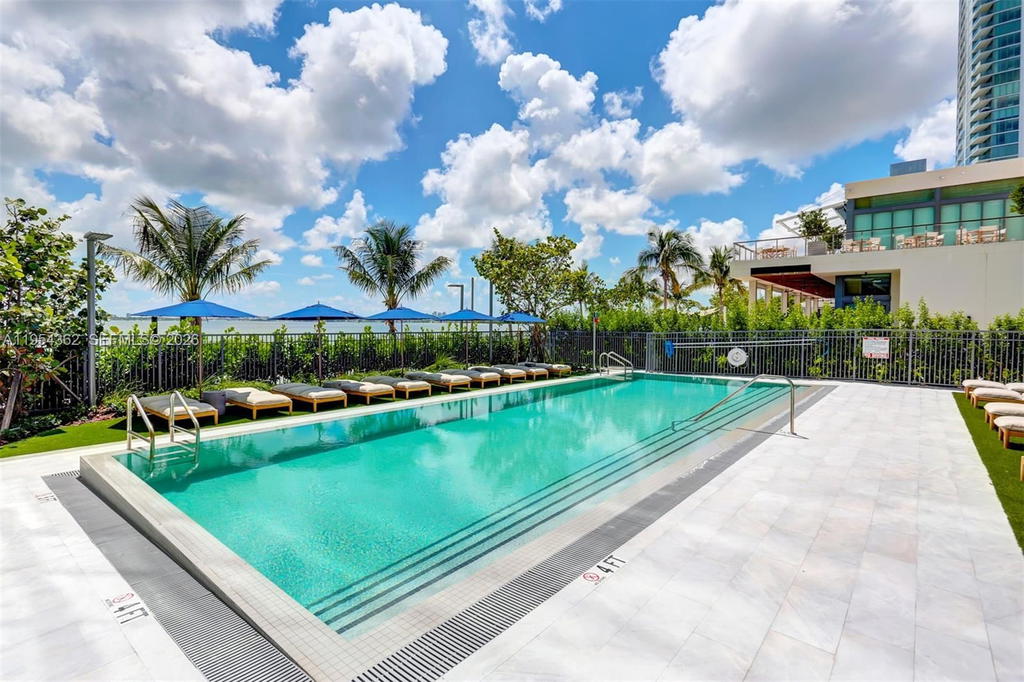 Real estate property located at 3131 7th Ave #3605, Miami-dade, One Paraiso Condo, Miami, FL