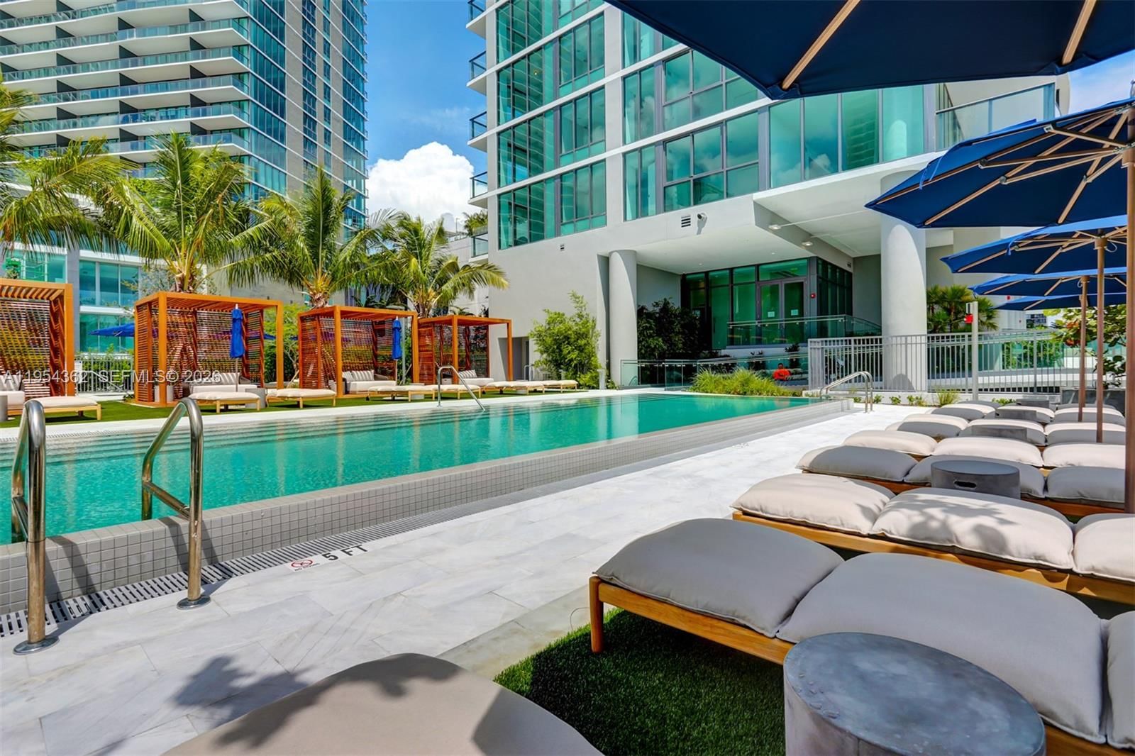 Real estate property located at 3131 7th Ave #3605, Miami-dade, One Paraiso Condo, Miami, FL