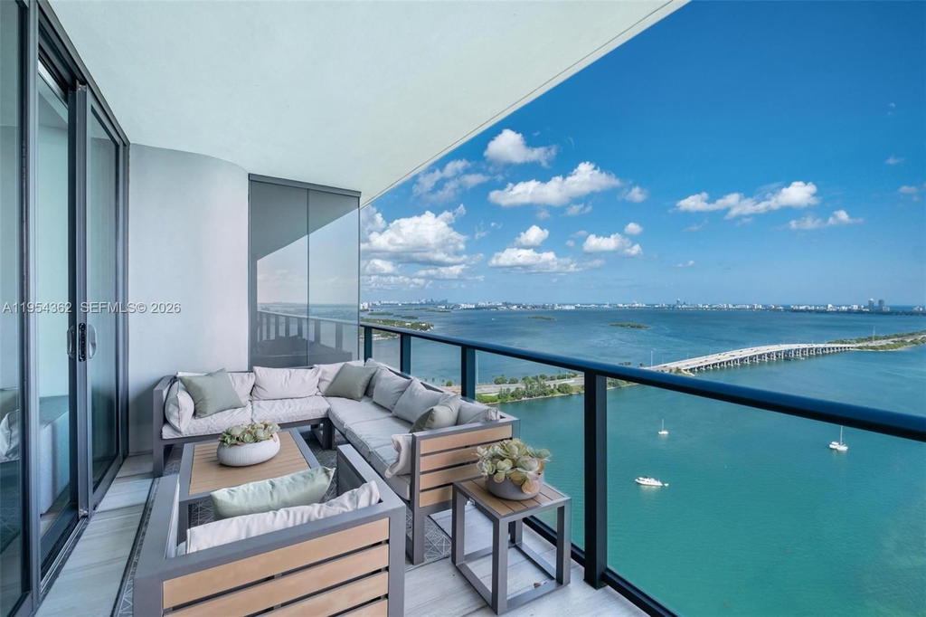 Real estate property located at 3131 7th Ave #3605, Miami-dade, One Paraiso Condo, Miami, FL