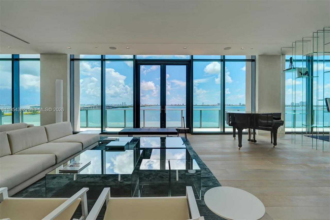 Real estate property located at 3131 7th Ave #3605, Miami-dade, One Paraiso Condo, Miami, FL