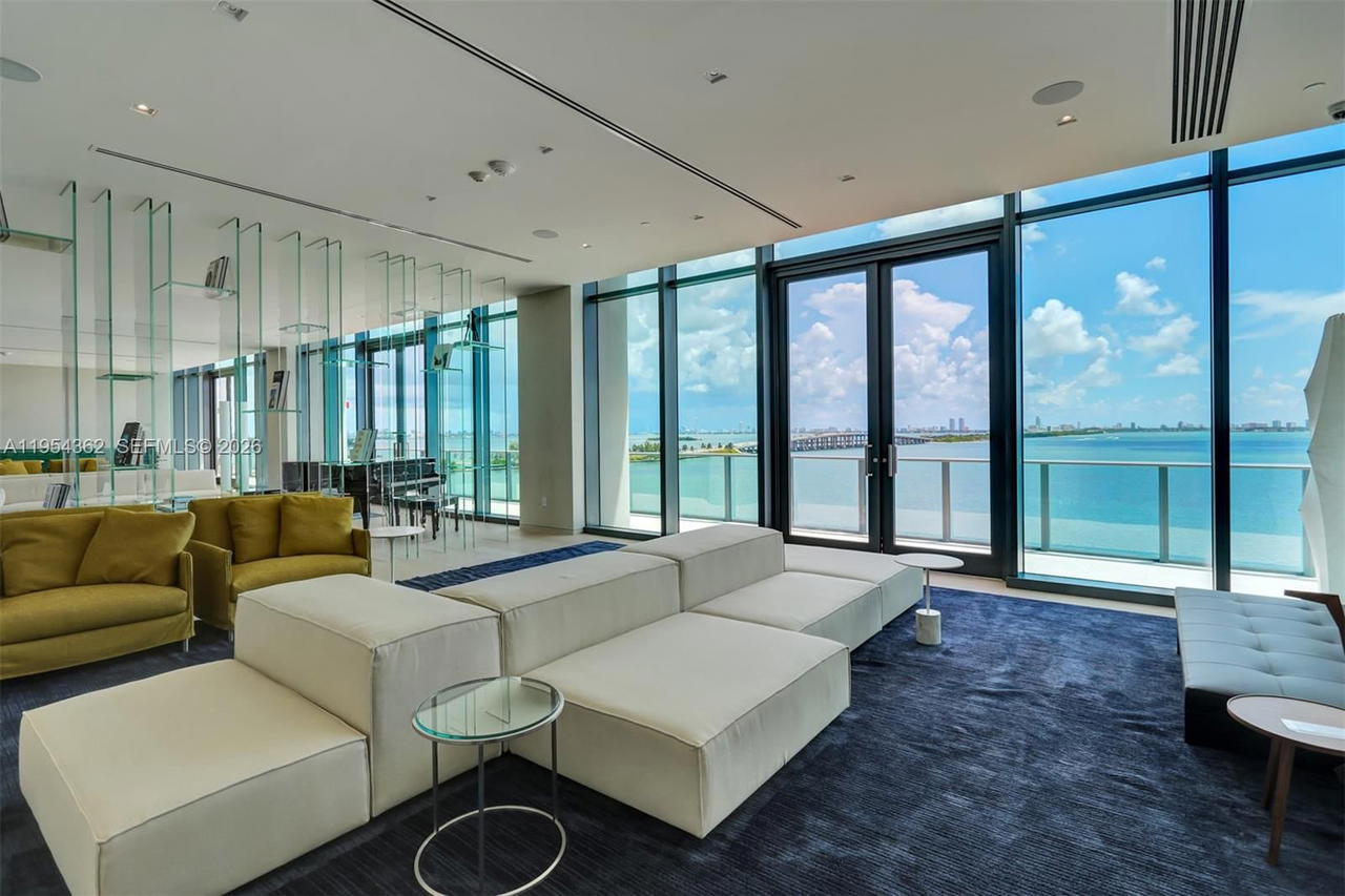 Real estate property located at 3131 7th Ave #3605, Miami-dade, One Paraiso Condo, Miami, FL
