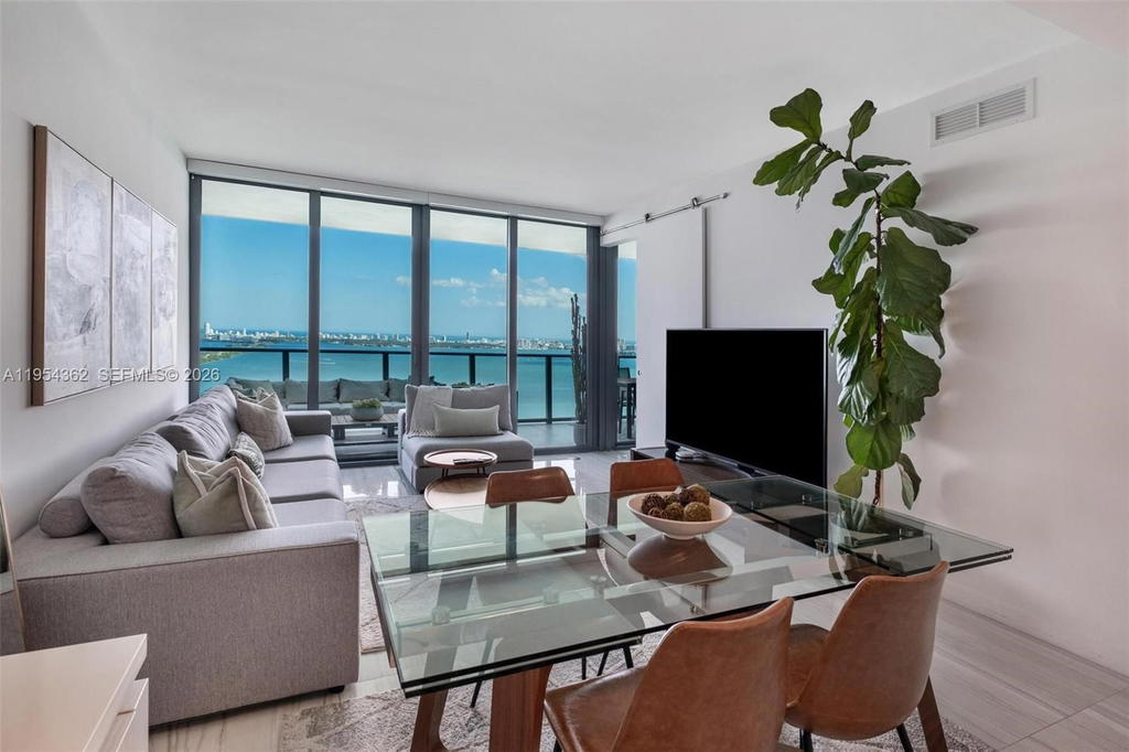 Real estate property located at 3131 7th Ave #3605, Miami-dade, One Paraiso Condo, Miami, FL