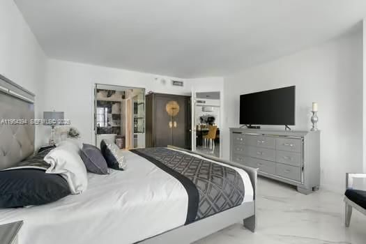Real estate property located at 19195 36th Ct #2302, Miami-dade, Mystic Pointe Condo No Tw, Aventura, FL