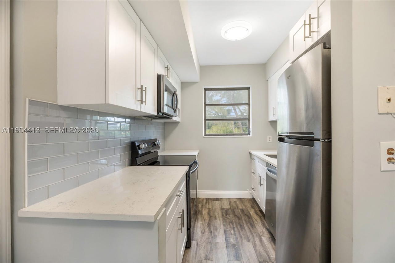 Real estate property located at 7725 Carlyle Ave #10, Miami-dade, Rose Condo, Miami Beach, FL