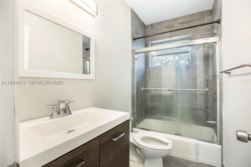 Real estate property located at 7725 Carlyle Ave #10, Miami-dade, Rose Condo, Miami Beach, FL