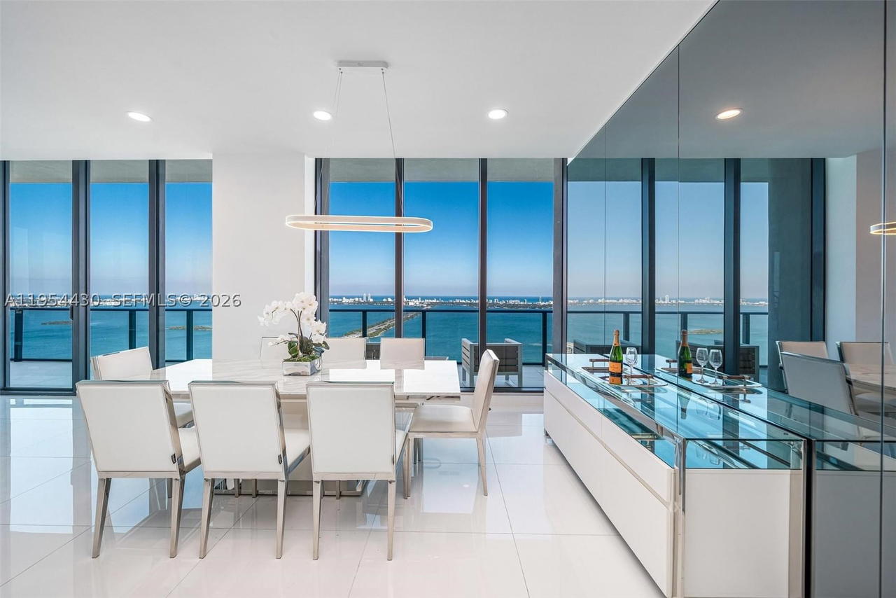Real estate property located at 3131 7th Ave UPH5303, Miami-dade, One Paraiso Condo, Miami, FL