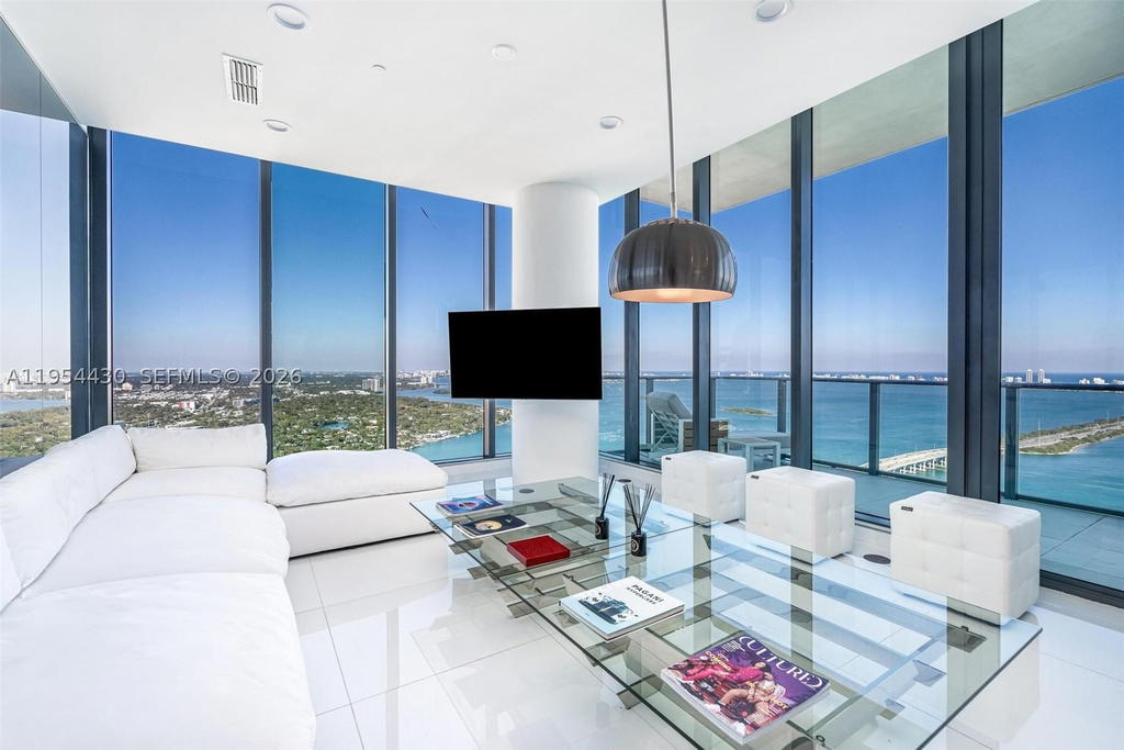 Real estate property located at 3131 7th Ave UPH5303, Miami-dade, One Paraiso Condo, Miami, FL