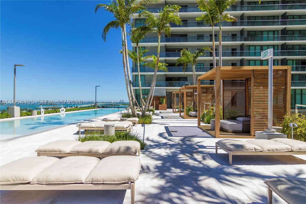 Real estate property located at 3131 7th Ave UPH5303, Miami-dade, One Paraiso Condo, Miami, FL