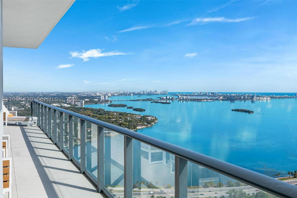 Real estate property located at 3131 7th Ave UPH5303, Miami-dade, One Paraiso Condo, Miami, FL