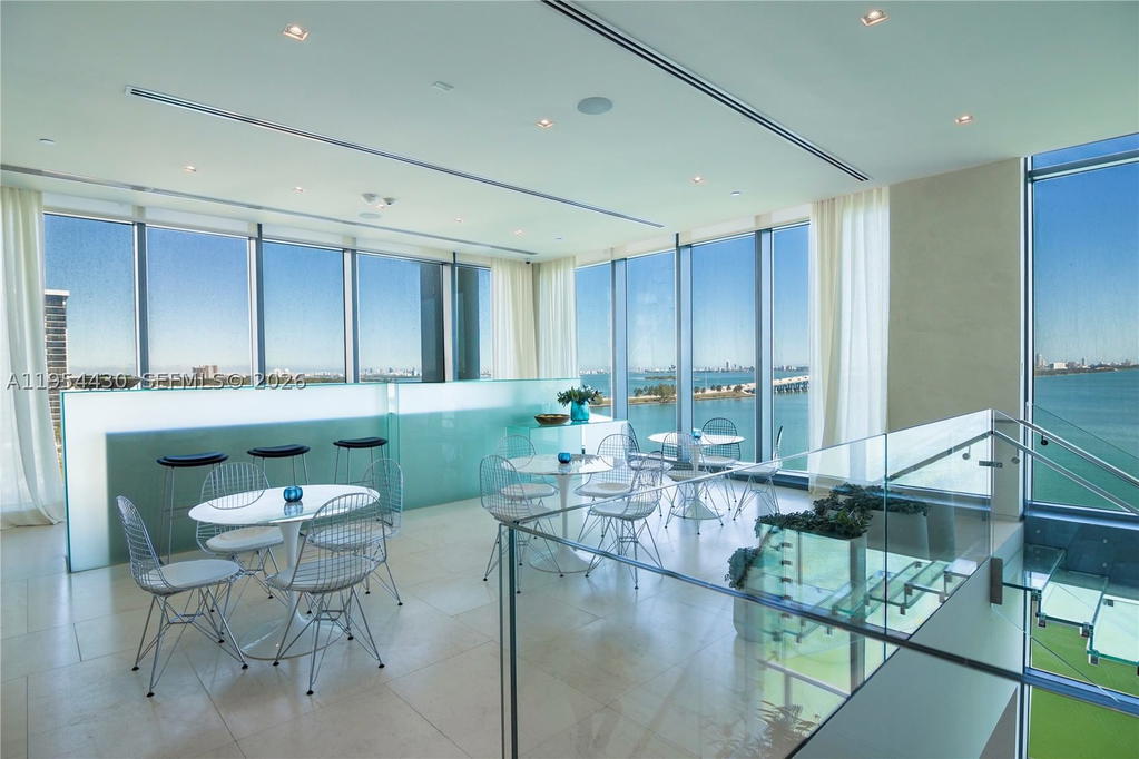 Real estate property located at 3131 7th Ave UPH5303, Miami-dade, One Paraiso Condo, Miami, FL
