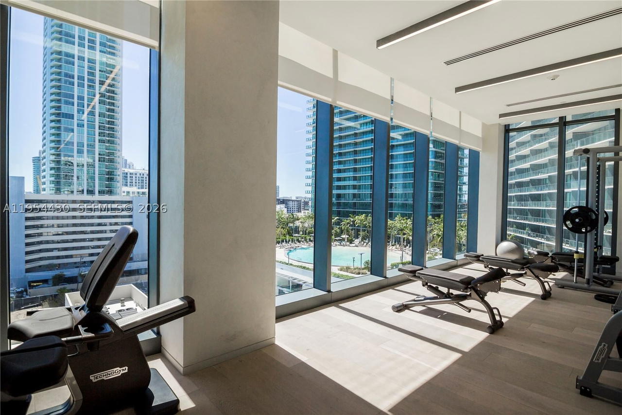 Real estate property located at 3131 7th Ave UPH5303, Miami-dade, One Paraiso Condo, Miami, FL