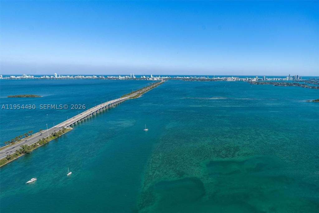 Real estate property located at 3131 7th Ave UPH5303, Miami-dade, One Paraiso Condo, Miami, FL