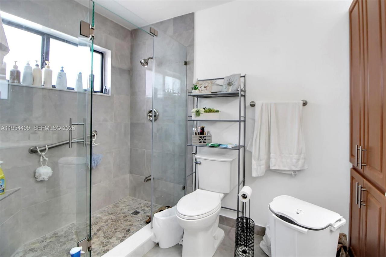 Real estate property located at 15113 91st Ct, Miami-dade, Alameda Northwest, Miami Lakes, FL