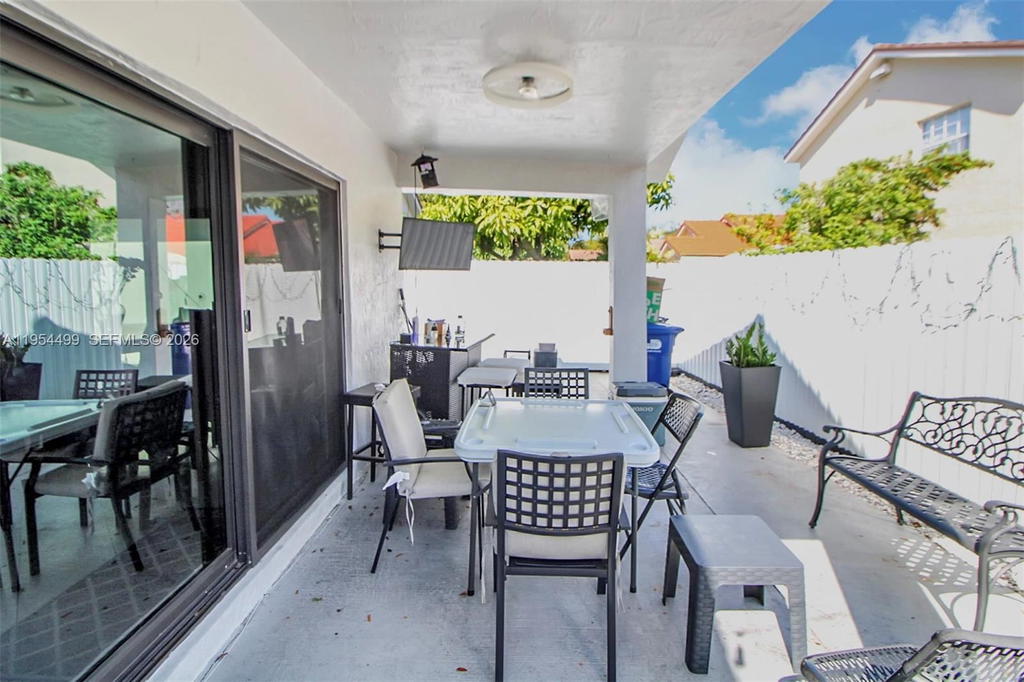 Real estate property located at 15113 91st Ct, Miami-dade, Alameda Northwest, Miami Lakes, FL