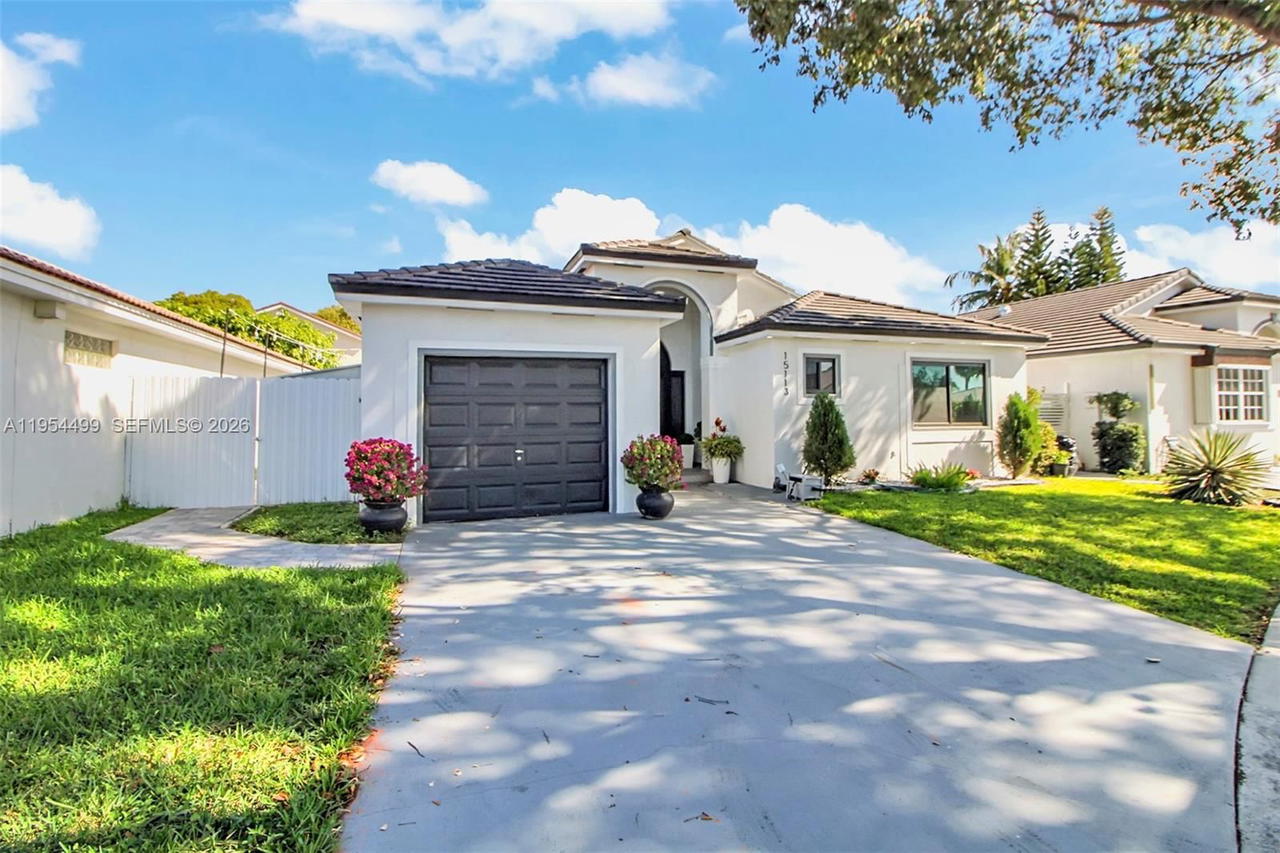 Real estate property located at 15113 91st Ct, Miami-dade, Alameda Northwest, Miami Lakes, FL