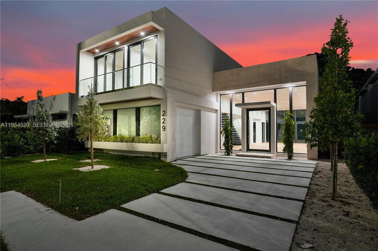 Real estate property located at 229 42nd St, Miami-dade, Columbia Park Corr Pl, Miami, FL