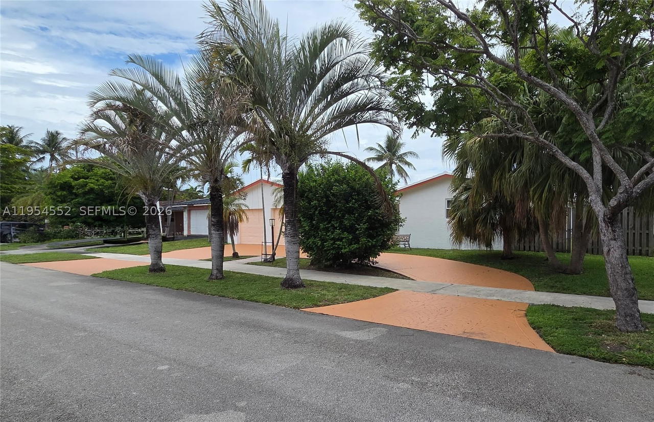 Real estate property located at 1245 Coral Ln, Broward, Hollywood Golf Estates Se, Hollywood, FL