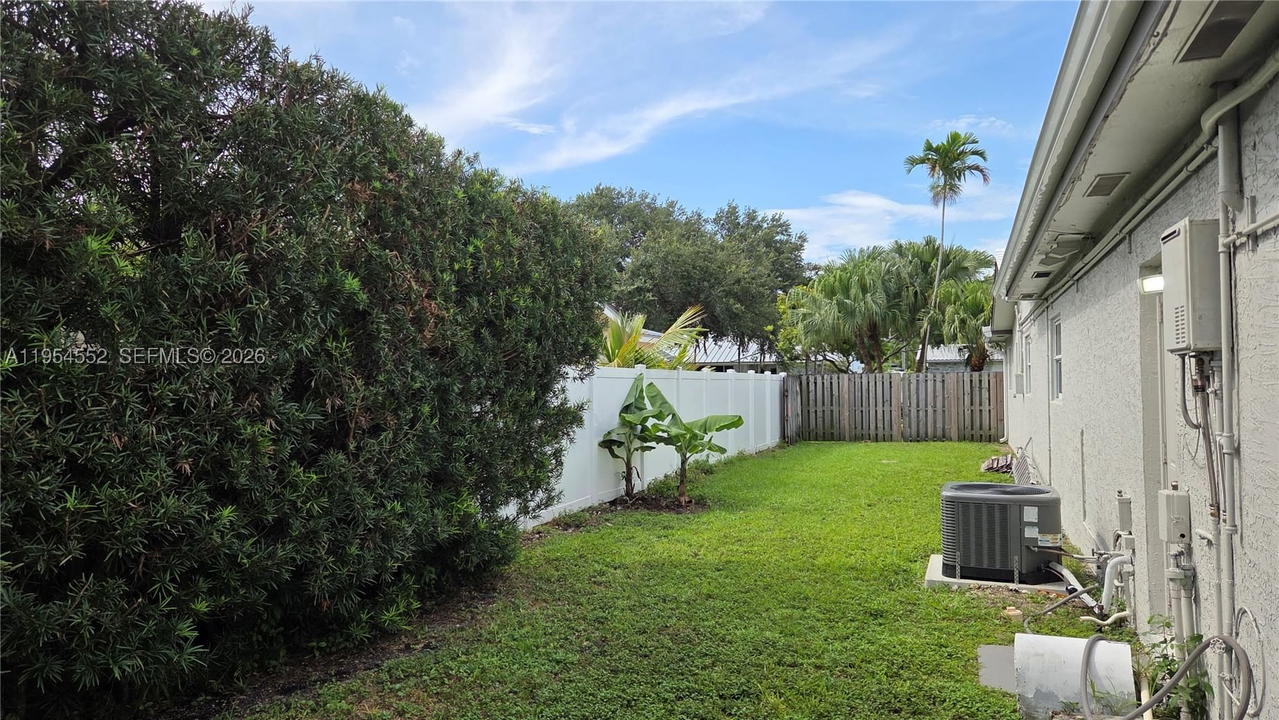 Real estate property located at 1245 Coral Ln, Broward, Hollywood Golf Estates Se, Hollywood, FL